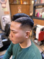 バーバー スタジオ ラフテル(Barber Studio RAFTEL)&nbsp;ハードパートスキンフェード