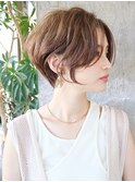 センター分け前下がりショート/前髪あり/表参道/30代40代50代