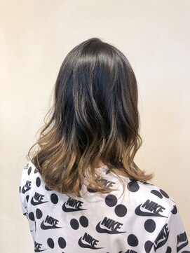 シャンプーボーイ セントラル 博多(SHAMPOO BOY central) グラデーションカラー