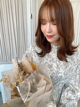 アルト(ALTO) 20代30代40代大人可愛いフェミニン外ハネ波巻きウェーブ