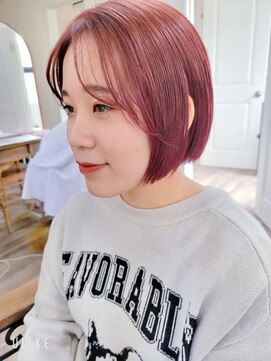 レブルーム(rebloom) 軽めの前髪が可愛いナチュラルボブ