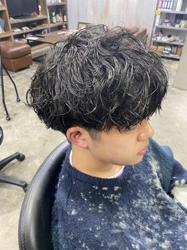 メンソウル(MENSOUL) ツイストスパイラルパーマ刈り上げツーブロック波巻きスパイラル