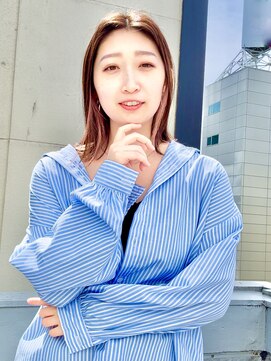 コール(corr.) ピンクベージュのイヤリングカラー