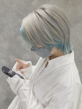 フェブリエ(Fevrier) デザインカラー ホワイトグレージュ × 水色カラー