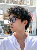 スパイキーショートツイストスパイラルパーマ短髪ツーブロック