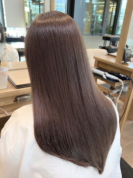 バイオレット 横浜店(Violet) ヘーゼルブラウンセミロングレイヤーカット(TO-45)