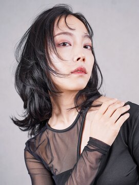 アルバム 銀座(ALBUM GINZA) ウルフレイヤーミディアム前髪カット顔周りレイヤー_F0329
