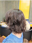 【無造作ウェーブ】で即おしゃれ!計算されたラフさが魅力のボブ