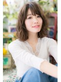 抜け感ヘア根元パーマ小顔ミディアムレイヤーc7戸頭20代30代40代