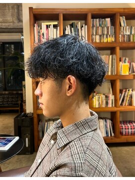 ビハインドザカーテン(BEHIND THE CURTAIN) 【初めての方にオススメ】ツイスパ20%、マッシュベース