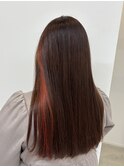 さりげなくおしゃれを楽しめるインナーカラー