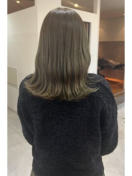 フリッカ(Flicka) オリーブカラー/透明感カラー/仙台