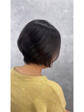 ヴィヴ(viv) 前下りショートボブ
