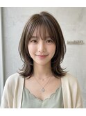韓国風くびれミディ×くびれレイヤーで小顔見せ顔周りカット