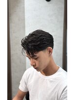 オアゾバーバー(OAZO BARBER)&nbsp;海外風センターパート/Taper Fade/テーパーフェード