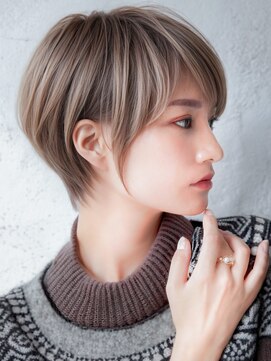 カライング(ing) 大人可愛い20代30代40代黒髪前下がりショートボブ丸みショート◎