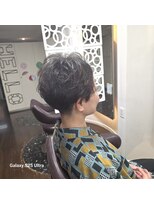 サロン ド 榮(Salon de 榮)&nbsp;くせをいかしたショートヘア