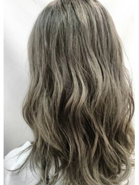 トッカ ヘアアンドトリートメント 難波店 グレージュ&ウェットウェーブ