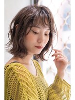 エース (ACE) ACE ナチュラルグレージュ×外ハネミディ