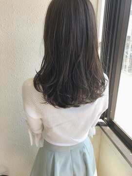 ムイ(muy) くすみカラー//