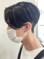 バイフィフス 原宿/表参道(by fifth)&nbsp;前下がりセンターパート/かりあげ美シルエット/ニュアンスパーマ