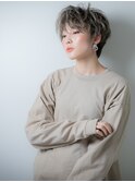 外国人風大人ハイライト小顔束感ショート201u戸頭20代30代40代