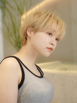 ワン 大船(ONE006) ペールベージュ/外ハネボブ/グラデーションカラー/大船/大船駅