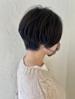 イームズ(EAMES) 前下がりショートボブ