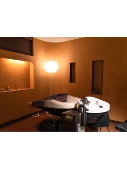 専門スパニストによるヘッドスパが大好評◎毎日頑張っているあなたへ《パリスラヴィサント》で至福の時間を