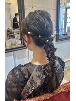 リンダ(Linda) 編みおろしヘア