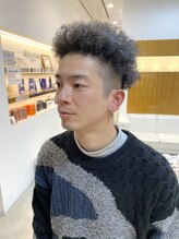 カッツ 笠岡店(CUT S) 【メンズ】ハードパーマ×ブルーハイライト