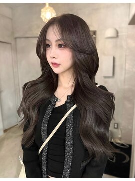 ガラ(GALA) Gray×レイヤーカット