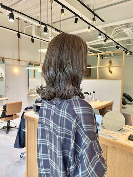 リコ(RICO) olive beige × medium hair