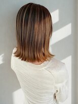 ヘアーメイク グロー(hair make grow)&nbsp;ハイライトカラー ブリーチ ハイトーン 外ハネボブ 20代 30代