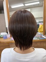 ヘアーズ サエミ ショートレイヤー(ウルフカット)