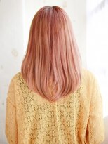 ヘアメイク ナル(hair make nalu)&nbsp;ペールピンクの内巻きカールスタイル