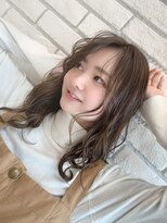 フルミー(fulme.)&nbsp;大人可愛い愛されヘア×ヌーディアッシュベージュ