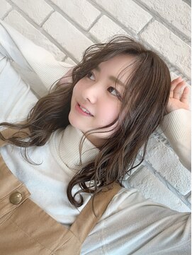 フルミー(fulme.) 大人可愛い愛されヘア×ヌーディアッシュベージュ