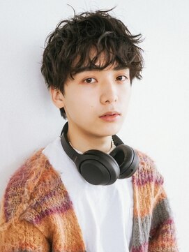 ウェイビーエフティフィフス 横浜西口(WAVEY ft.fifth) 波巻きツイストスパイラルパーマツーブロック無造作パーマ