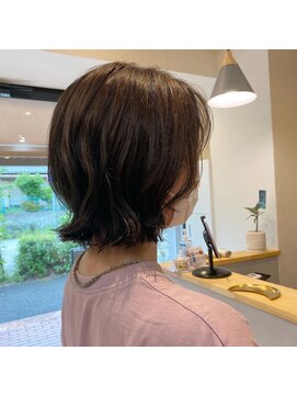 メレ(mele) くびれ外ハネボブ