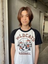 センターパート×ミディアムヘア