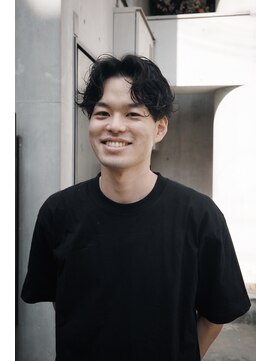 ルーカス(LUCAS) ニュアンスパーマ×センターパート