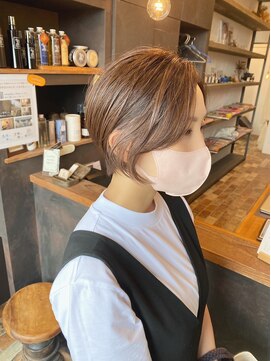 ベランダ(veranda) ショートボブ＋インナーカラー