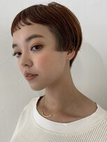 インナーカラーが光るショートボブ