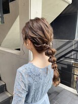 結婚式参列ヘア-編みおろし-タマネギアレンジ