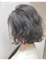 コロ(COLO)&nbsp;着物ヘア 大人ガーリー ダークアッシュ 似合わせカット 吉祥寺