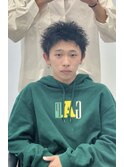 スパイキーショート大宮メンズ短髪ヘアツーブロックパンク眉毛