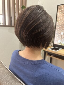 ピリナ(Pilina) レディースショートスタイル【門前仲町/越中島/月島/大人女性】