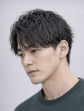 ハレ ヘアサロン(Hale hair salon) Hale刈り上げセンターパートフェザーパーマニュアンスパーマ原宿