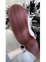 エゴル ナゴヤサカエ(ENGOL NAGOYA SAKAE)&nbsp;デザイン複雑履歴から作るピンクカラー